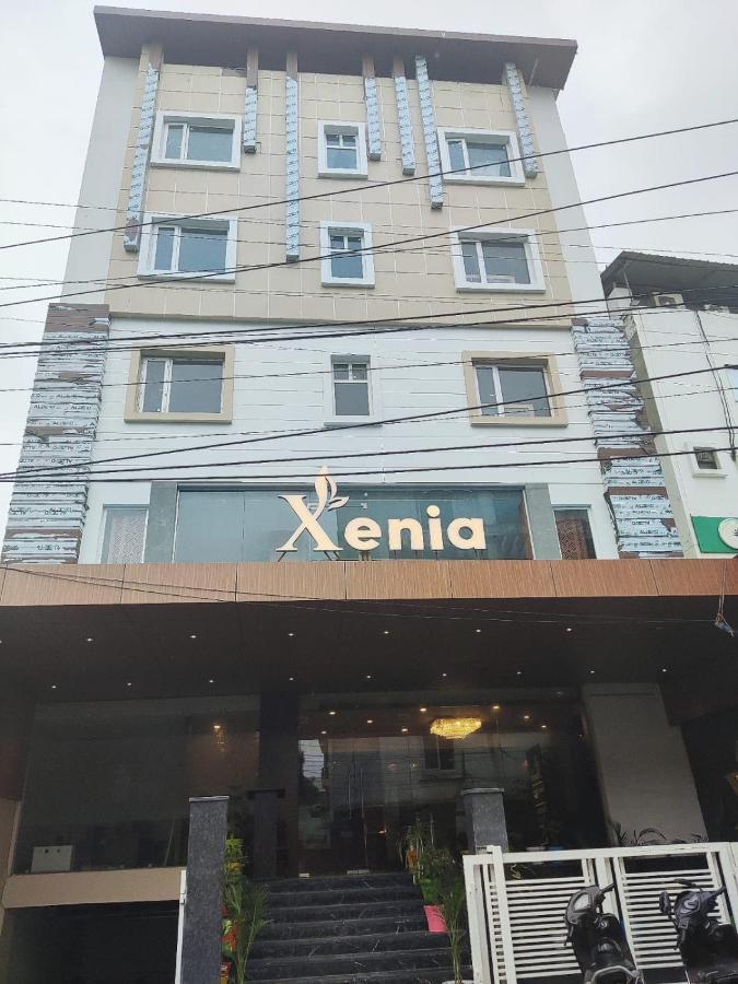 Hotel Xenia Varanasi Esterno foto