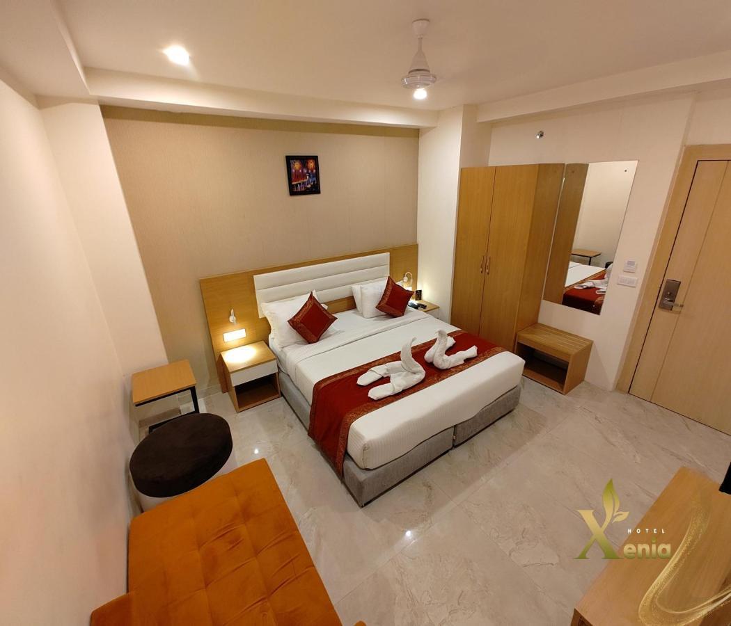 Hotel Xenia Varanasi Esterno foto