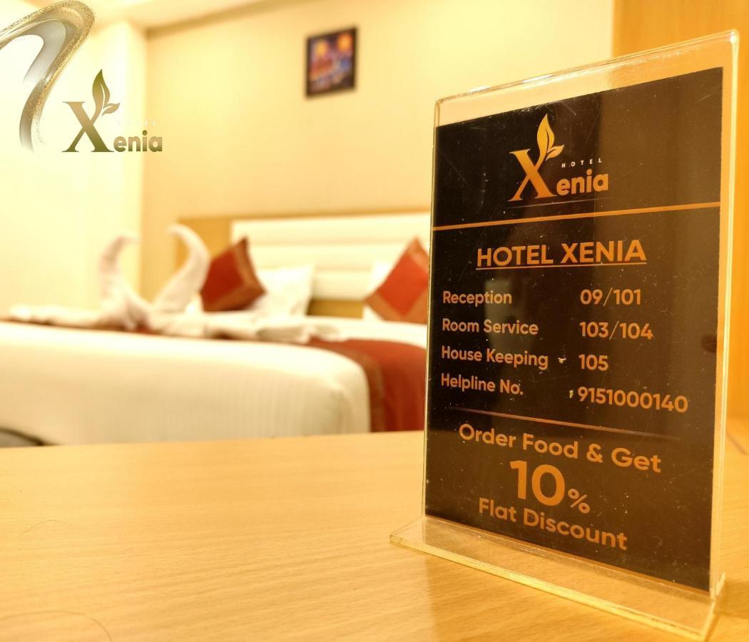 Hotel Xenia Varanasi Esterno foto
