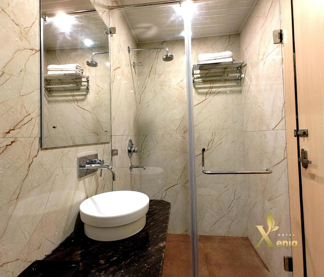 Hotel Xenia Varanasi Esterno foto