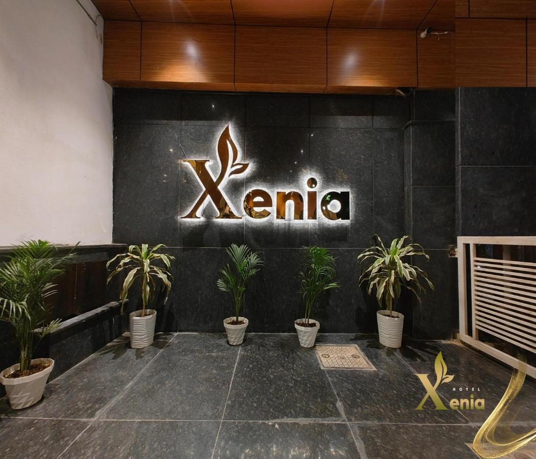 Hotel Xenia Varanasi Esterno foto